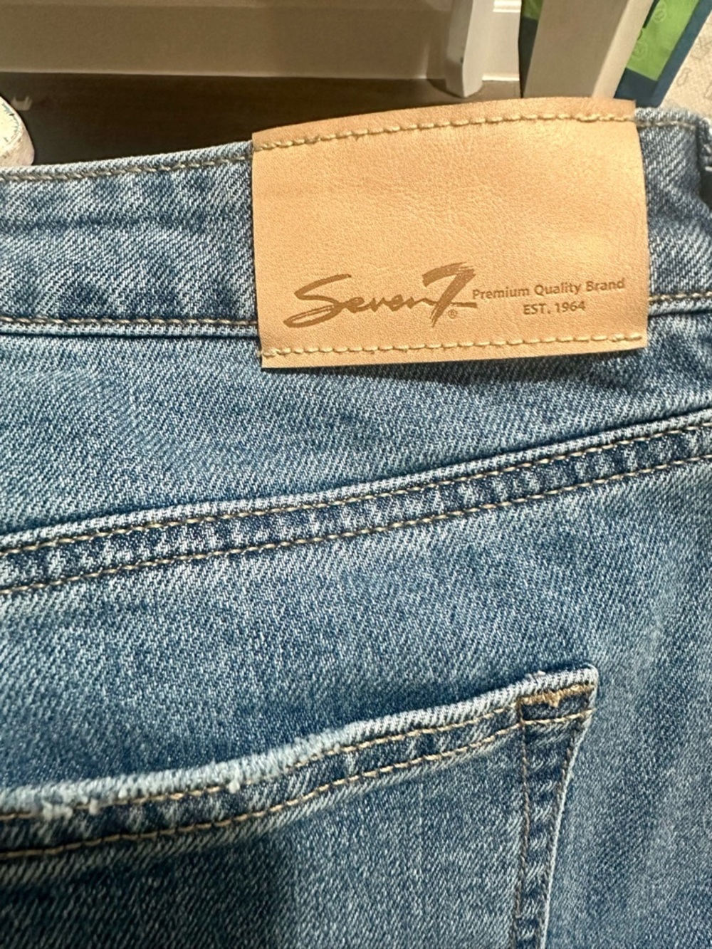 Seven7 Featherlight Straight Wide Leg Jeans in Size 12 Blue Denim - Picture 14 of 16